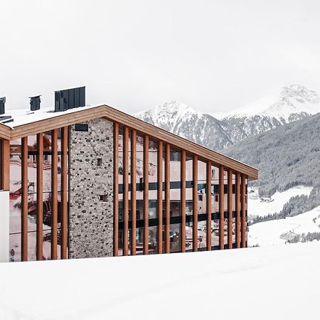 Hotel Panoramic Lotsch Sarentino Exteriör bild